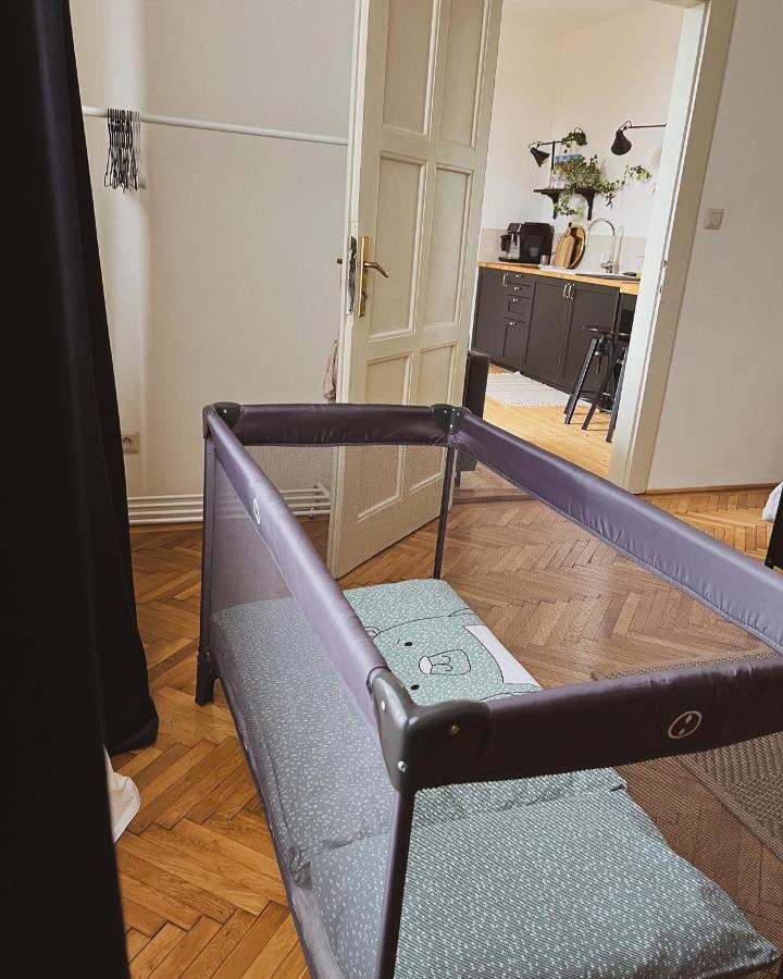 Romantic Apartment In The City Centre Banska Stiavnica Bagian luar foto